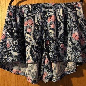 PLUS SIZE Flowy Summer Short